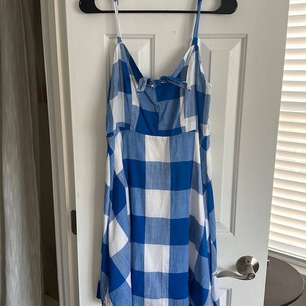 Old Navy blue and white, plaid dress, size M, new with tags, front bow